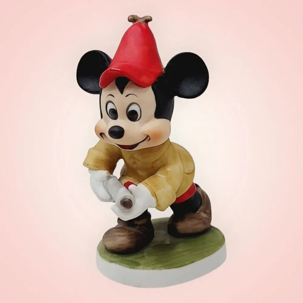 Vintage Walt Disney Porcelain Figurine Mickey Mouse‎ 